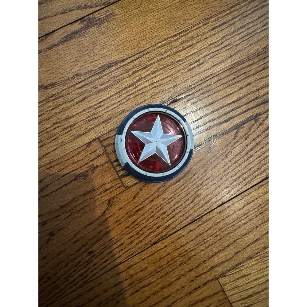 2010 Hasbro Captain America 3-inch electronic shield toy